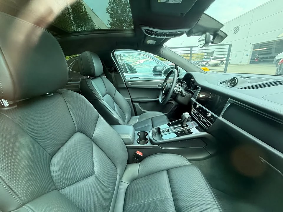 2023 Porsche Macan T - Image 6 of 6