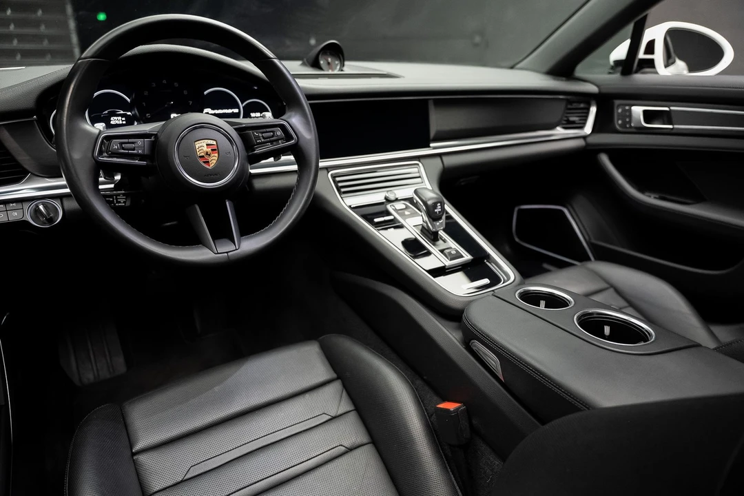 2023 Porsche 971 Panamera - Image 2 of 31