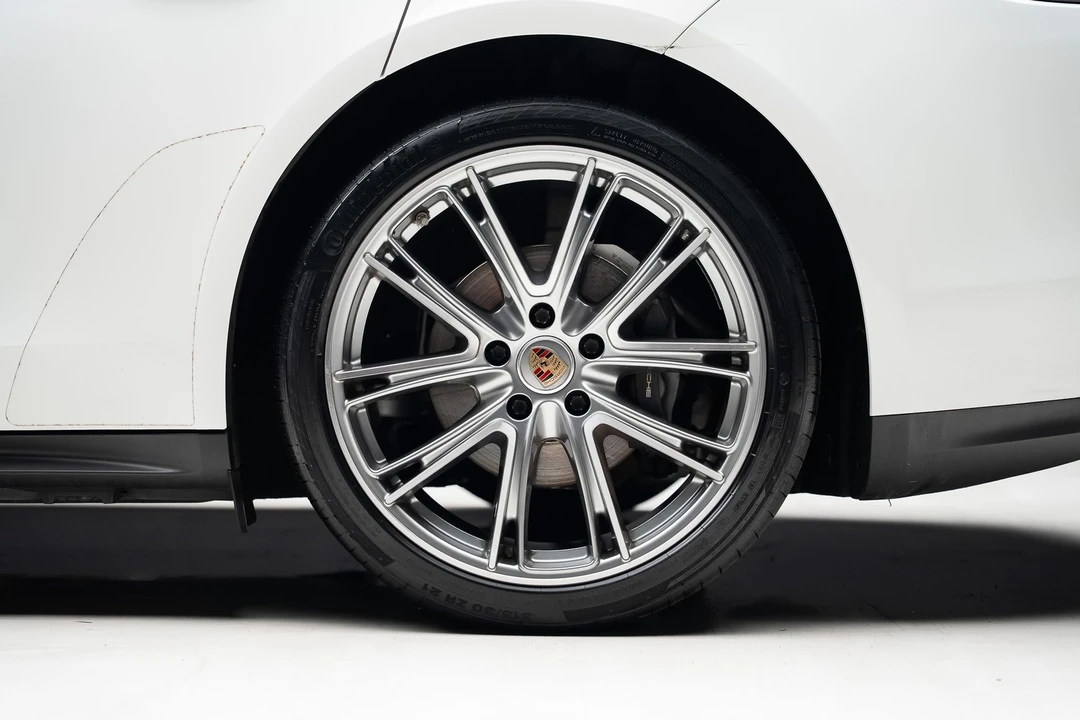 2023 Porsche 971 Panamera - Image 21 of 31