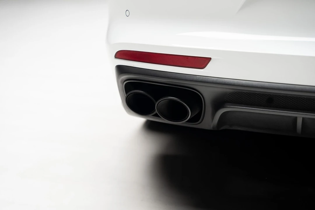2023 Porsche 971 Panamera - Image 30 of 31