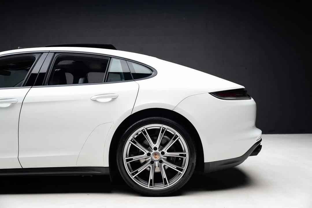 2023 Porsche 971 Panamera - Image 20 of 31