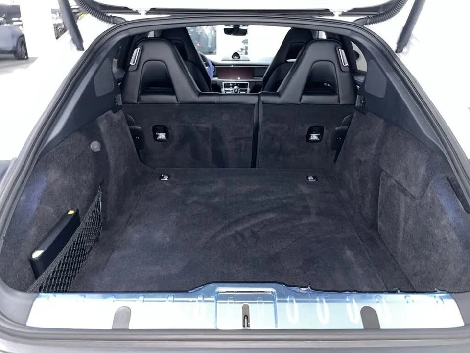 2023 Porsche 971 Panamera - Image 18 of 19