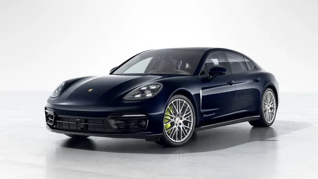 2023 Porsche Panamera 4 E-Hybrid Executive