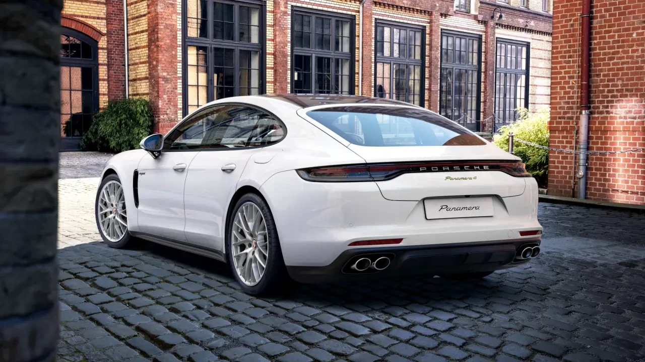 2023 Porsche 971 Panamera - Image 3 of 9