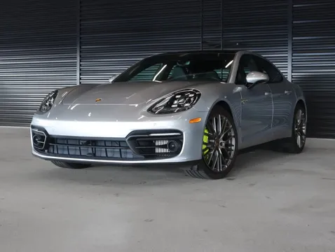2023 Porsche Panamera 4 E-Hybrid Platinum Edition