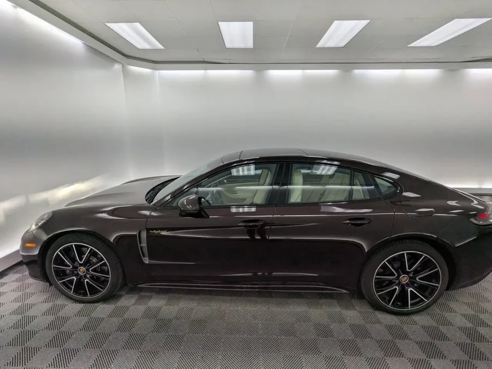 2023 Porsche 971 Panamera - Image 2 of 7