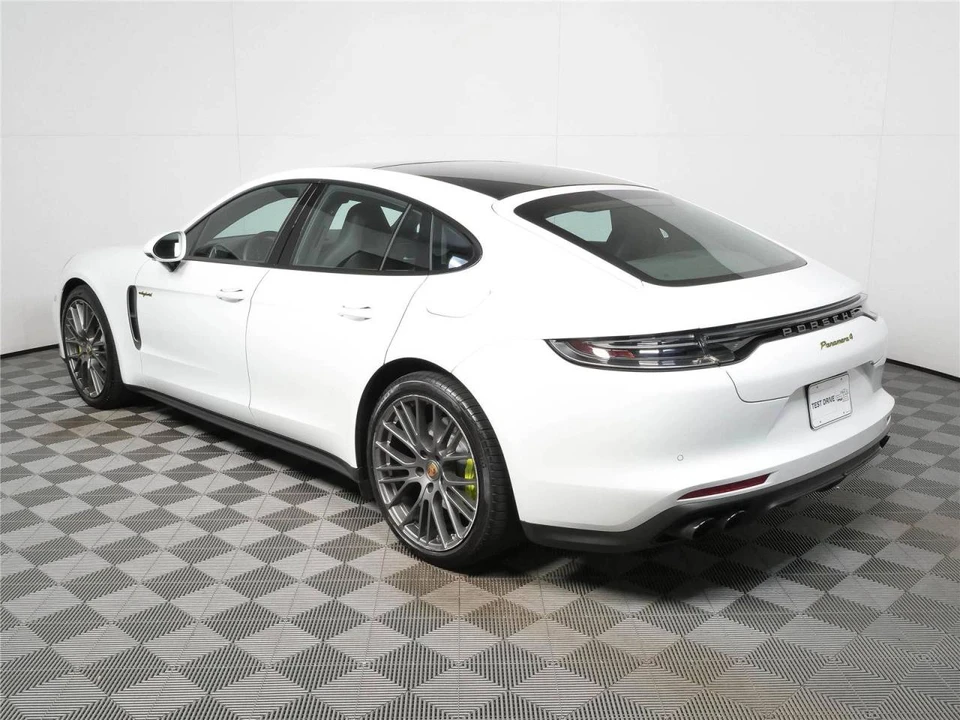 2023 Porsche 971 Panamera S - Image 3 of 5