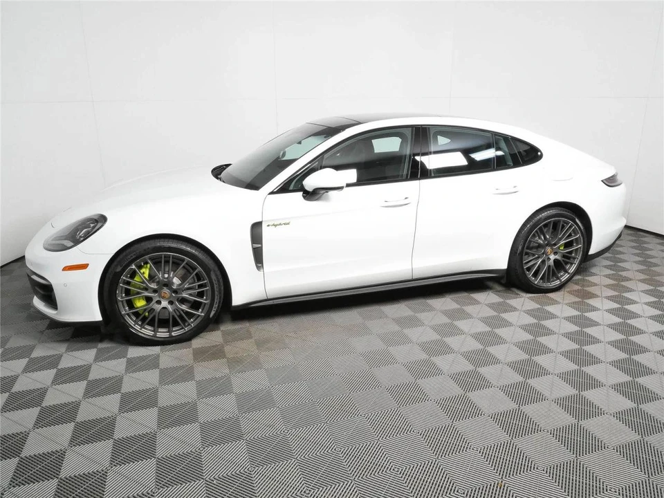 2023 Porsche 971 Panamera S - Image 2 of 5