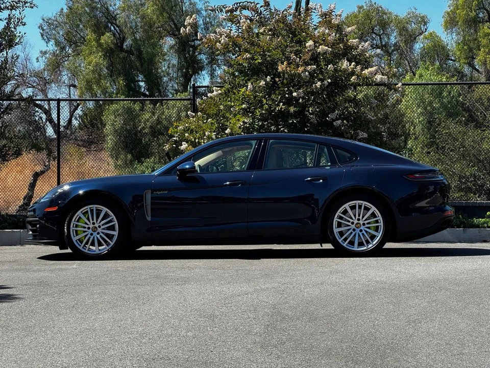 2023 Porsche 971 Panamera S - Image 2 of 5