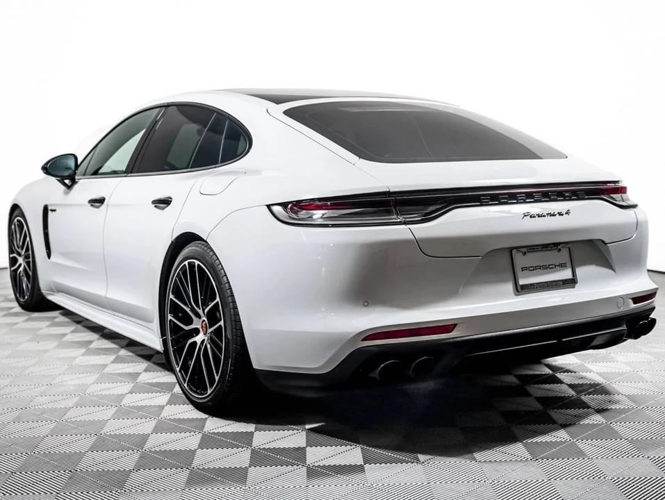 2023 Porsche 971 Panamera S - Image 3 of 5