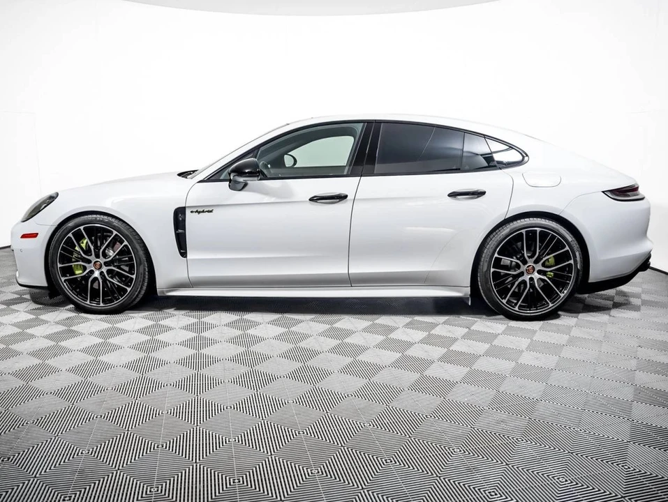 2023 Porsche 971 Panamera S - Image 2 of 5