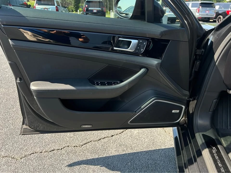 2023 Porsche 971 Panamera - Image 9 of 16