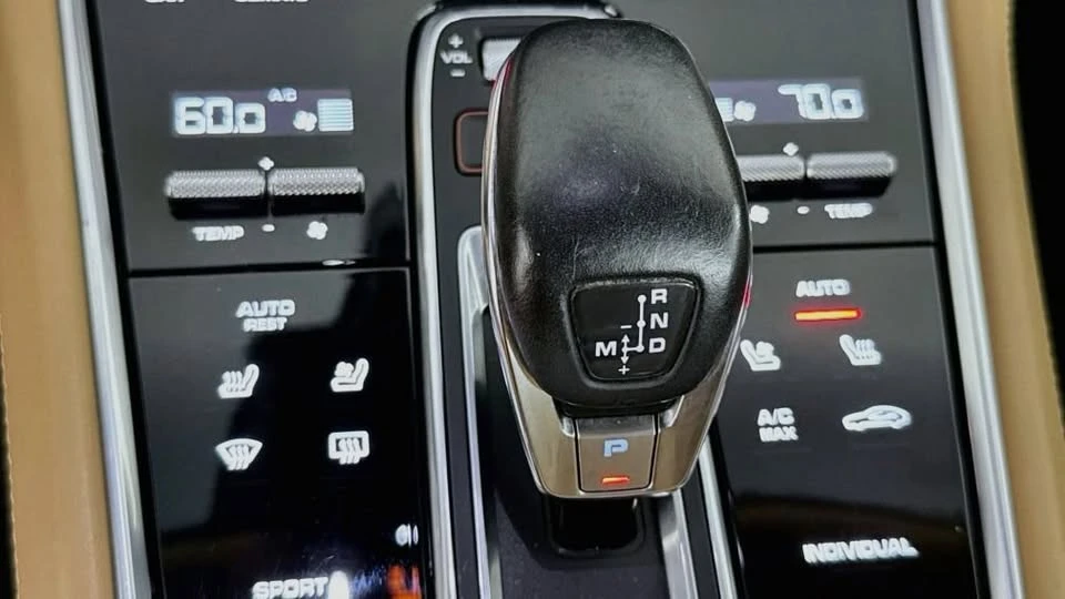 2023 Porsche 971 Panamera - Image 14 of 20