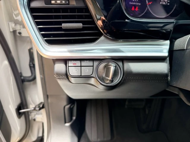 2023 Porsche 971 Panamera - Image 19 of 20