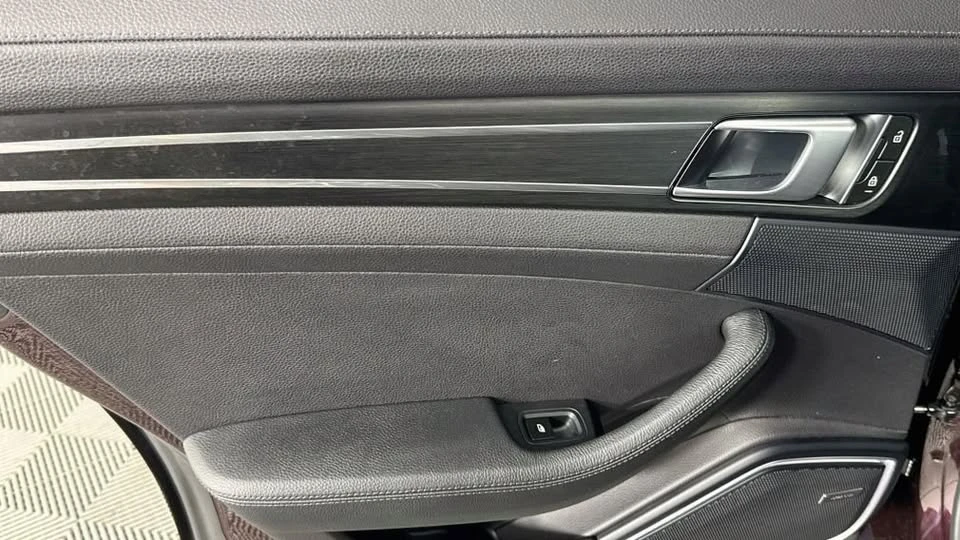 2023 Porsche 971 Panamera - Image 19 of 20