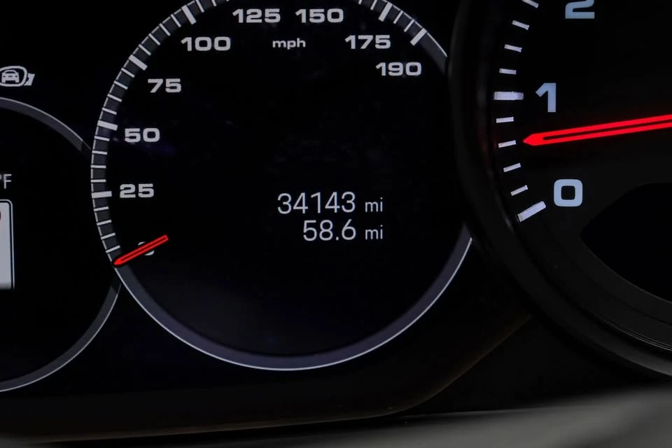 2023 Porsche 971 Panamera - Image 13 of 20