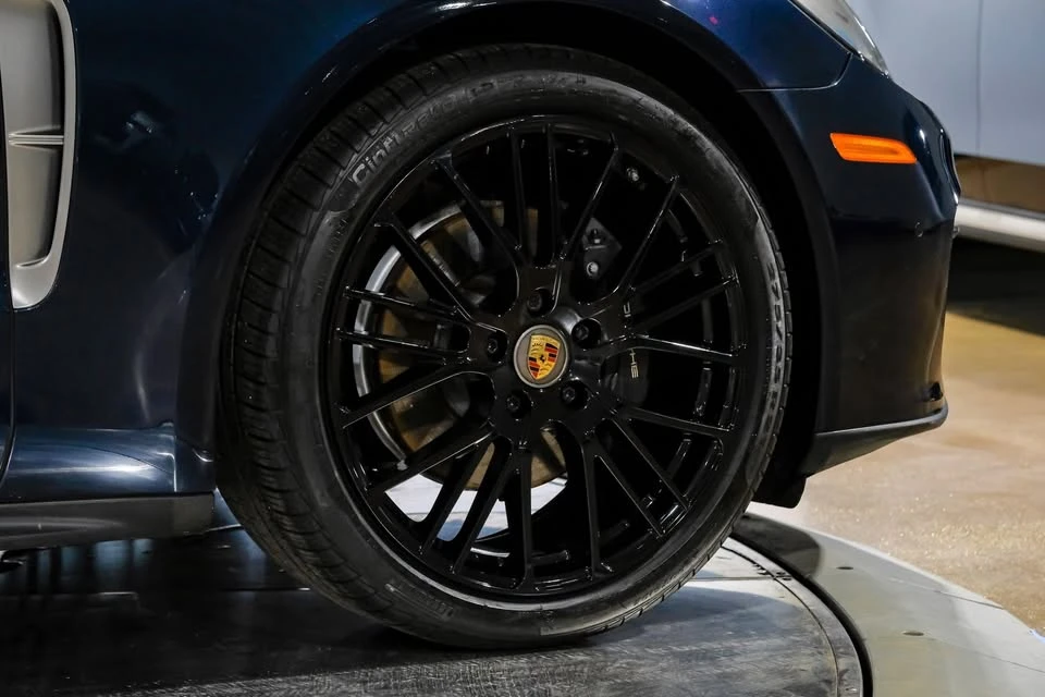 2023 Porsche 971 Panamera - Image 14 of 20