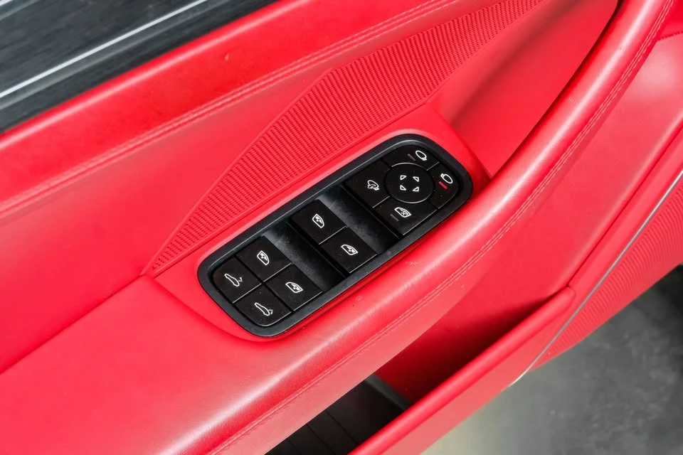 2023 Porsche 971 Panamera - Image 20 of 20