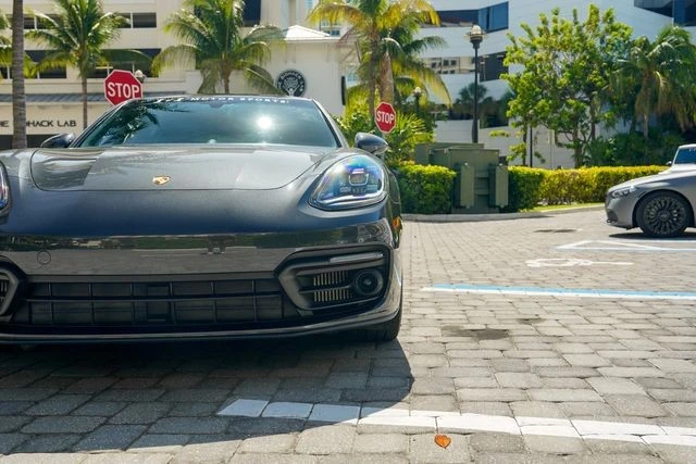 2023 Porsche 971 Panamera - Image 8 of 31