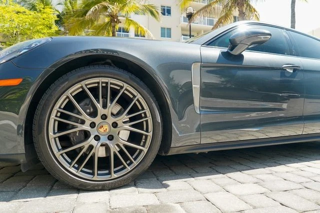 2023 Porsche 971 Panamera - Image 12 of 31