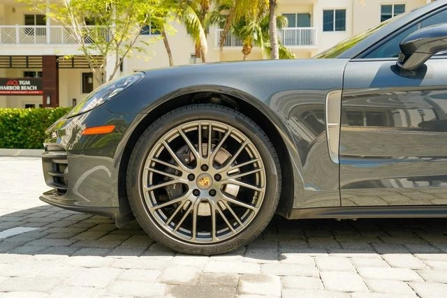 2023 Porsche 971 Panamera - Image 13 of 31