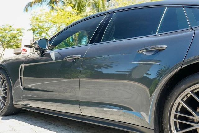 2023 Porsche 971 Panamera - Image 19 of 31