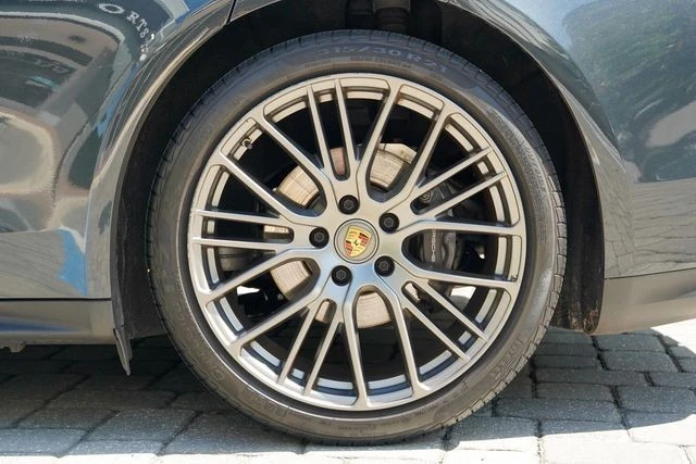 2023 Porsche 971 Panamera - Image 17 of 31