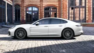 2023 Porsche 971 Panamera - Image 2 of 4