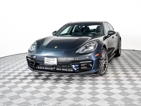 2023 Porsche Panamera 4 Platinum Edition