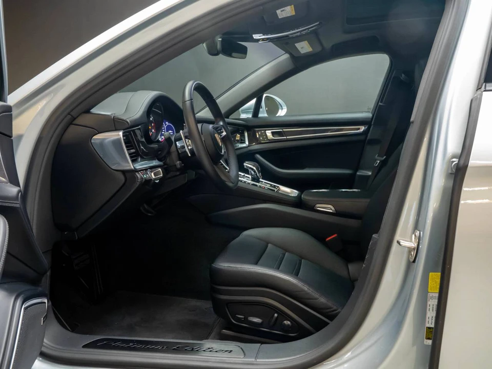 2023 Porsche 971 Panamera - Image 4 of 5