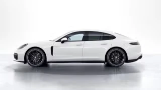 2023 Porsche 971 Panamera - Image 10 of 31