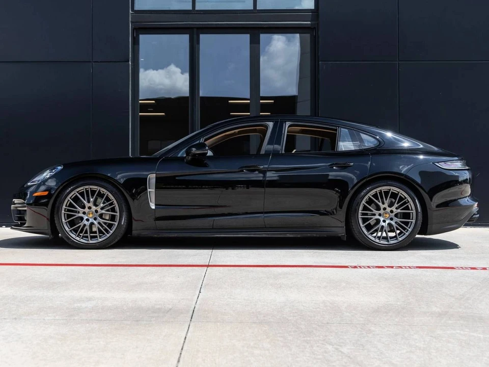 2023 Porsche 971 Panamera - Image 2 of 5