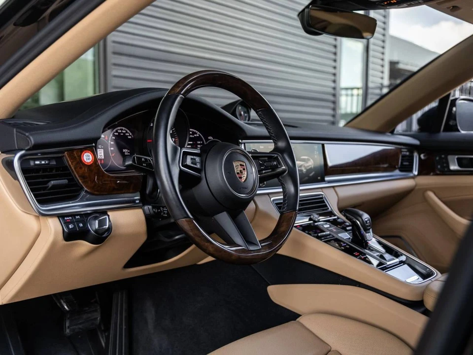 2023 Porsche 971 Panamera - Image 4 of 5