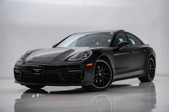 2023 Porsche Panamera 4 Platinum Edition