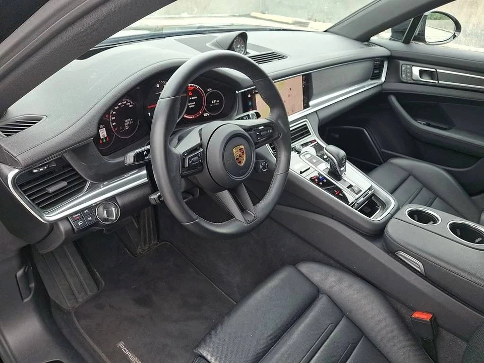 2023 Porsche 971 Panamera - Image 4 of 5