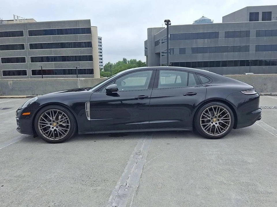 2023 Porsche 971 Panamera - Image 2 of 5