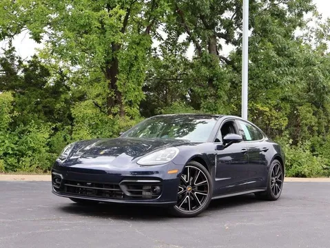 2023 Porsche Panamera 4 Platinum Edition