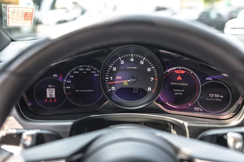 2023 Porsche 971 Panamera - Image 12 of 20