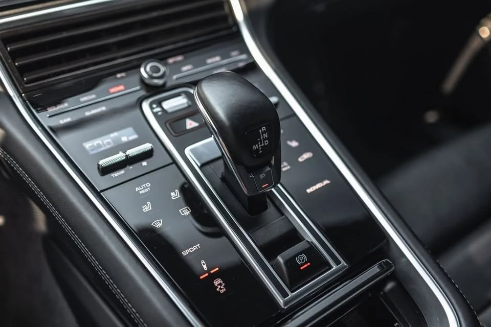 2023 Porsche 971 Panamera - Image 15 of 20