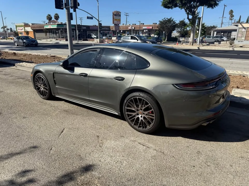 2023 Porsche 971 Panamera - Image 2 of 8