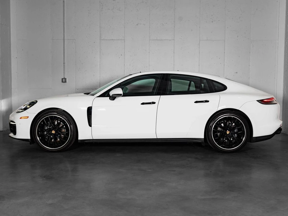 2023 Porsche 971 Panamera - Image 2 of 5