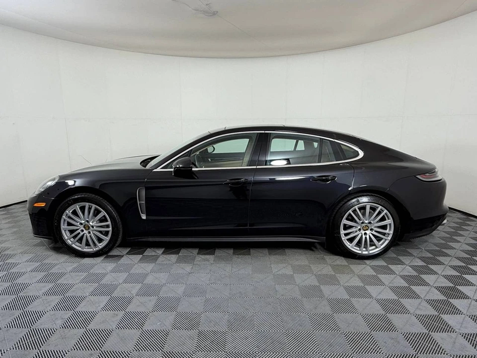 2023 Porsche 971 Panamera - Image 2 of 5