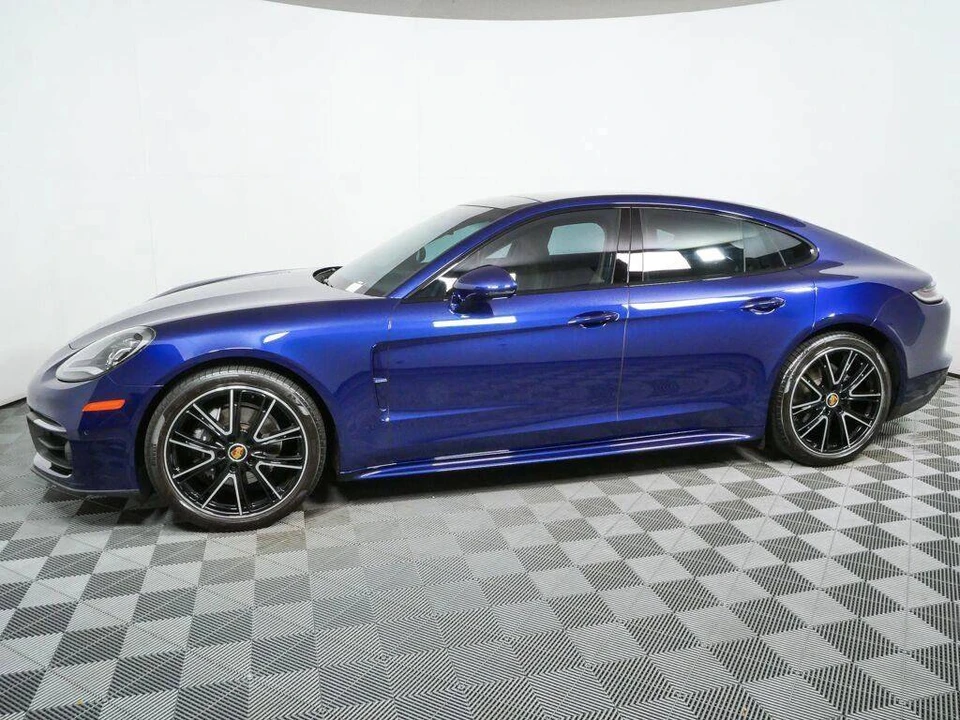 2023 Porsche 971 Panamera - Image 2 of 5