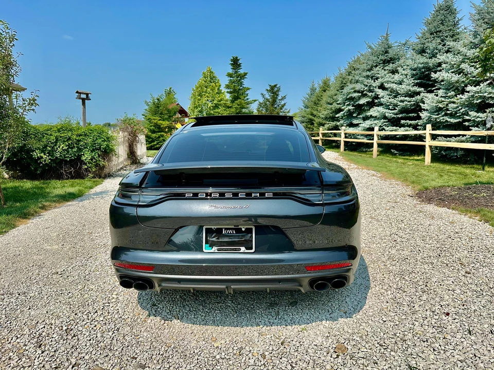 2023 Porsche 971 Panamera - Image 16 of 31