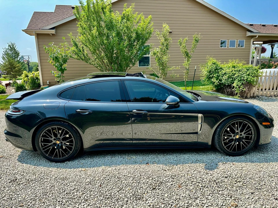 2023 Porsche 971 Panamera - Image 19 of 31