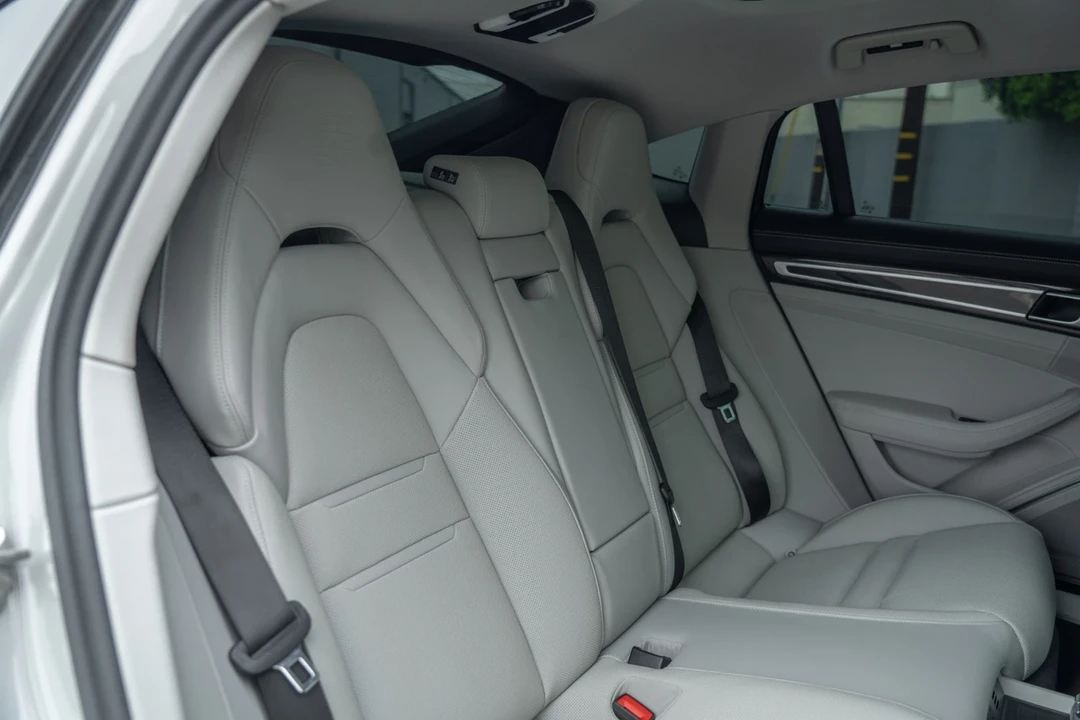 2023 Porsche 976 Panamera - Image 6 of 21