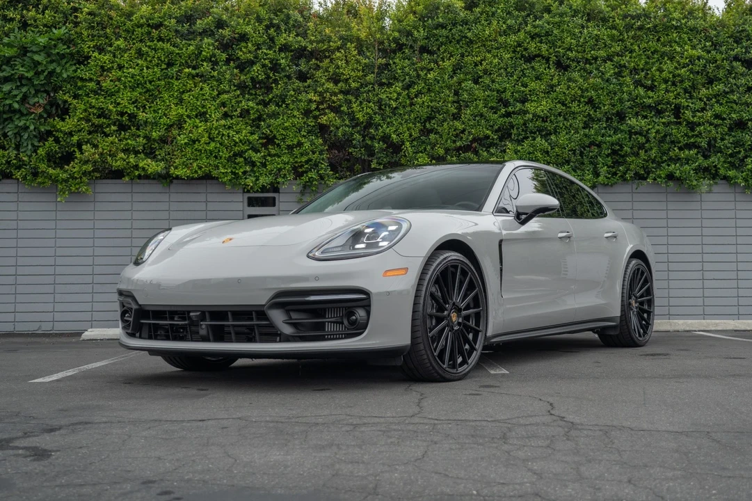 2023 Porsche 976 Panamera - Image 18 of 21