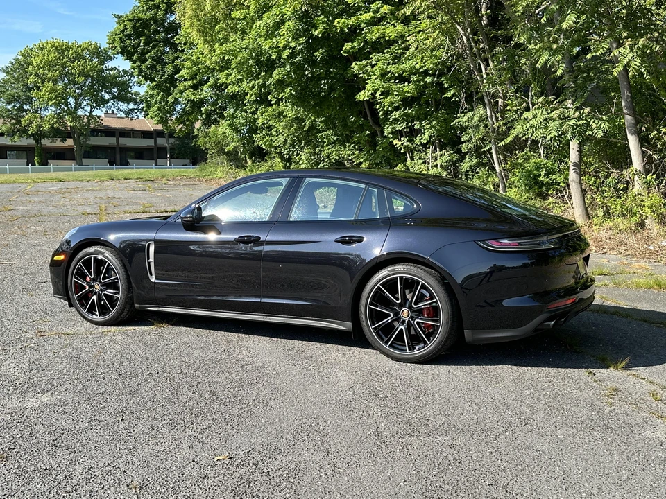 2023 Porsche 971 Panamera - Image 15 of 31