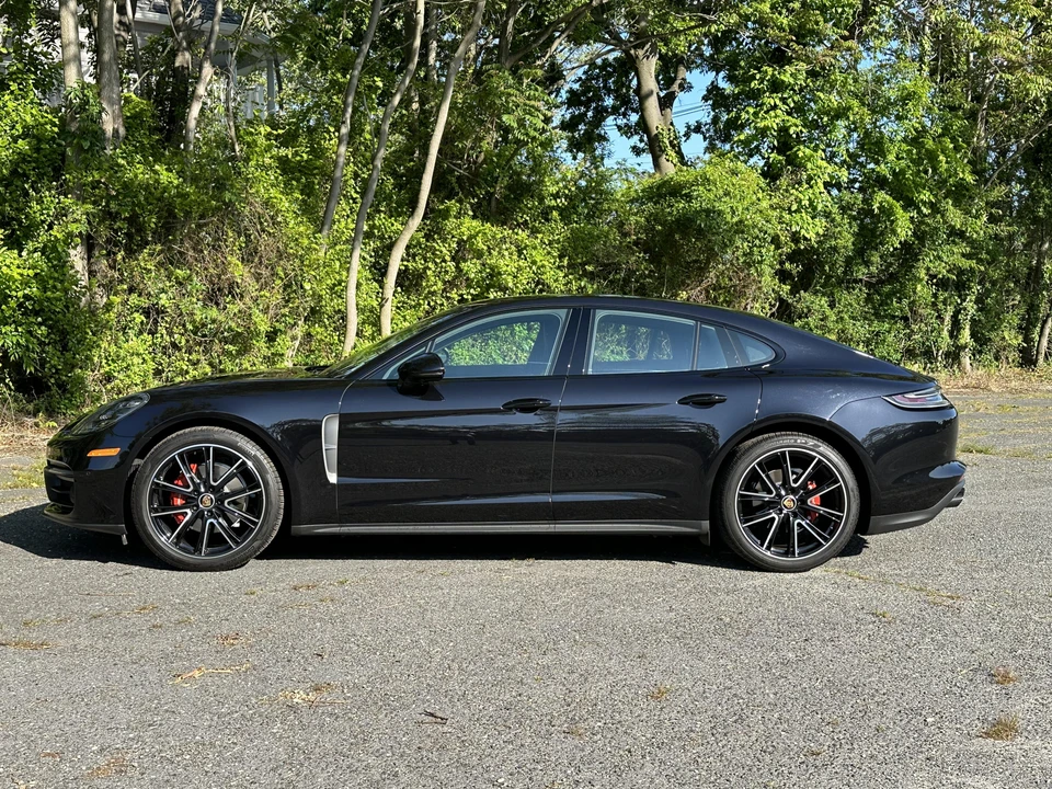 2023 Porsche 971 Panamera - Image 13 of 31
