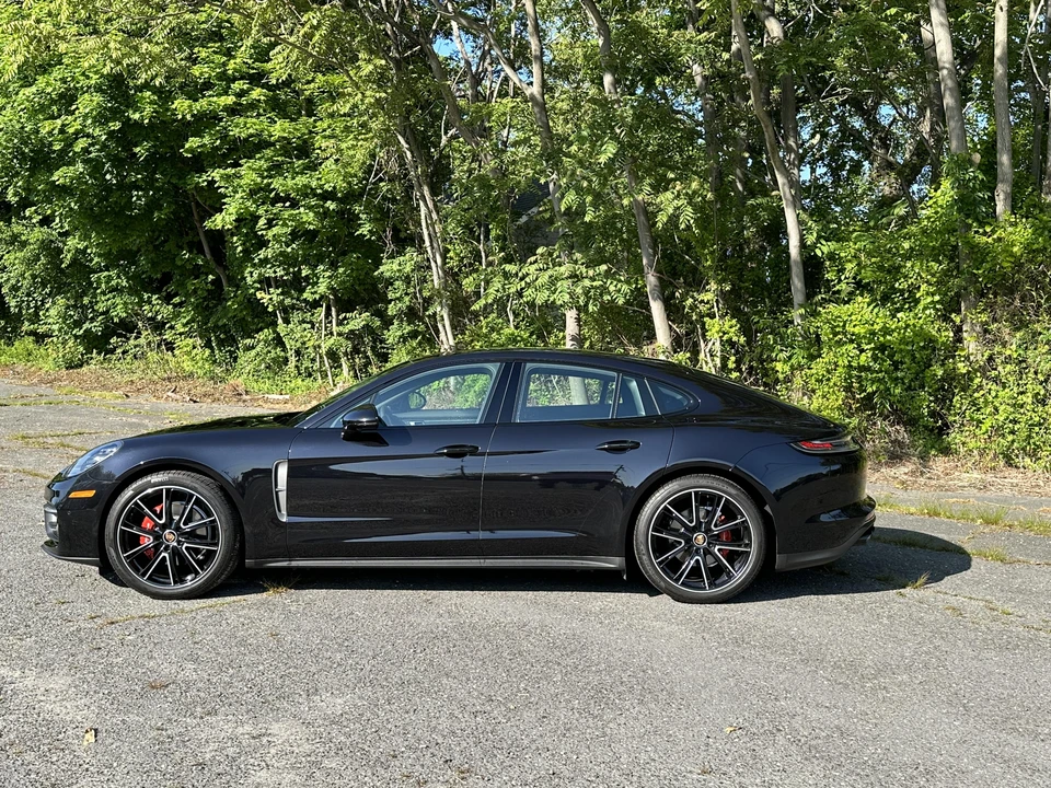2023 Porsche 971 Panamera - Image 14 of 31